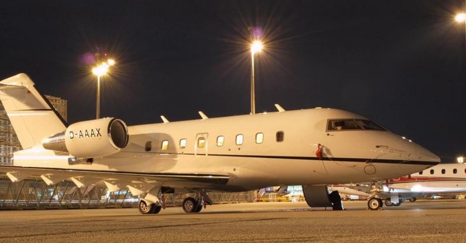 Representative Challenger 604 aircraft